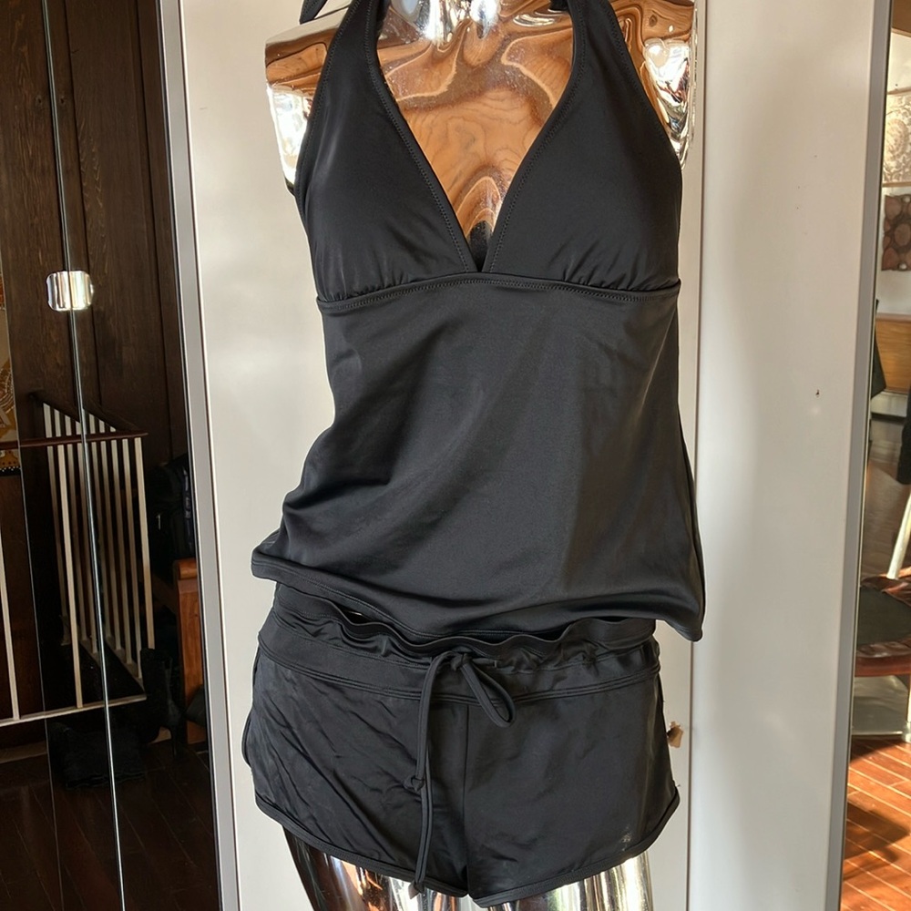 Two piece with bonus piece